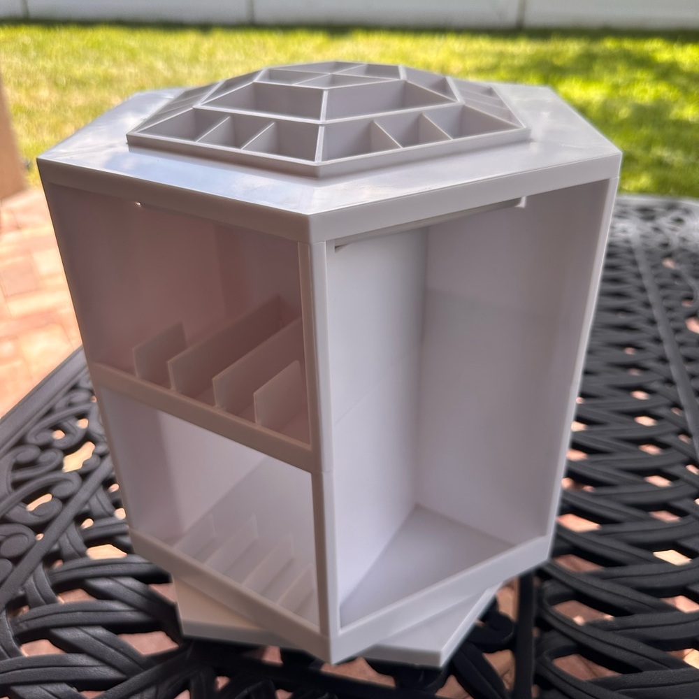 Lori Greiner Spinning Makeup Organizer